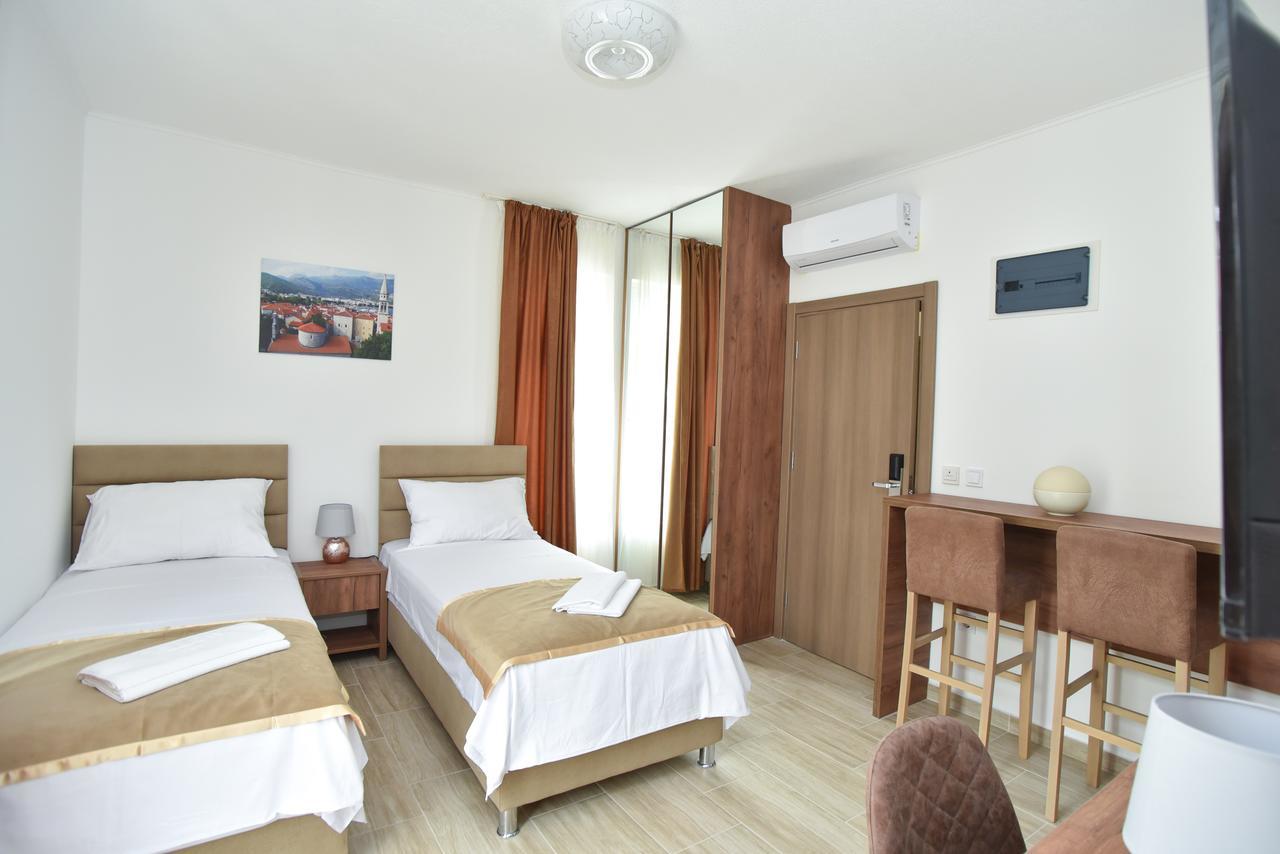 Apartment L Palace Budua Esterno foto